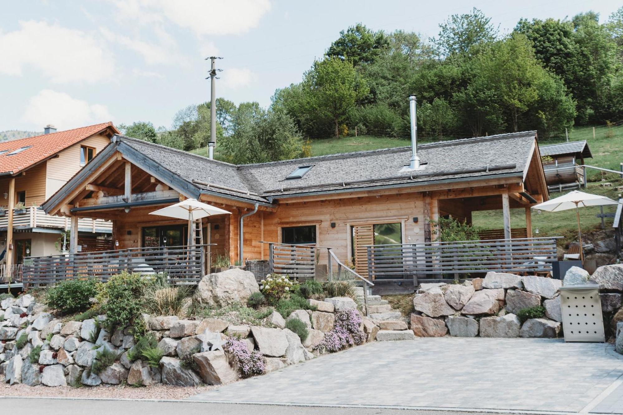 Lieblingsort - Schwarzwald Chalet Lodges Neuenweg Eksteriør billede